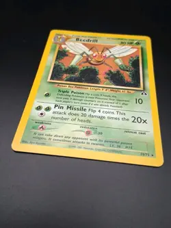 Beedrill 18/75 Neo Discovery LP Vintage Pokemon TCG Card WOTC Unlimited - Image 2