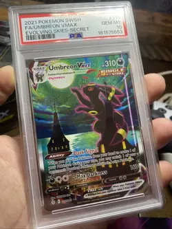PSA 10 Umbreon Vmax 215/203 Evolving Skies Secret Rare Alternate Art POKEMON - Image 2