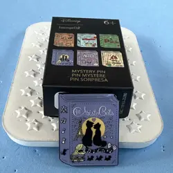 Loungefly Disney Books Blind Box Enamel Pin- The Aristocats - Image 4