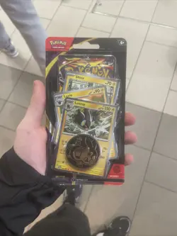 Pokemon TCG Mega Evolution Pitch Black Checklane Blister Luxray Promo Tepig Coin - Image 1