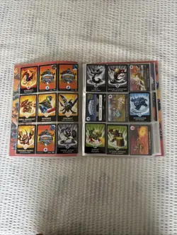 Skylanders Giants Topps Collector Binder & Collector Guide Booklet Lot - Image 4