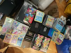 Pokemon TCG Bulk 1,000+ Cards Including Holo, Reverse Holo, Uncommon, Common - Image 1