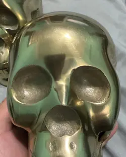 ORIGINAL DISNEY PIRATES OF THE CARIBBEAN RIDE TREASURE PROP GOLD SKULL EUC - Image 4