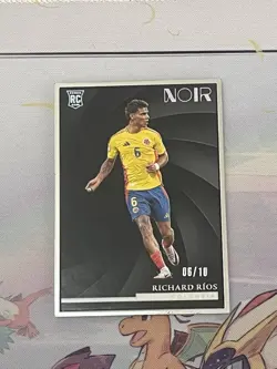 2024-25 Panini Noir Soccer Richard Rios COLOMBIA Silver Frame 6/10 Kit Gold RC - Image 1
