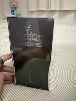 Pokemon TCG Elite Trainer Box Mega Evolution—Pitch Black 10 Booster Packs - Image 3