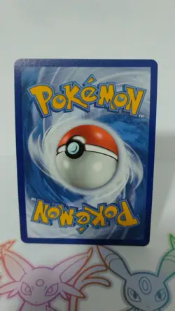 Raikou - 050/185 - Amazing Rare - Vivid Voltage - Pokemon Card - NM - Image 2