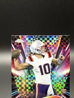 2024 Topps Chrome - Future Stars Drake Maye #FS-3 X-Fractor (RC) - Image 4