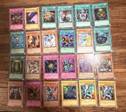 Huge Vintage Yu-Gi-Oh Collection Lot 600+ Cards Blue-Eyes Red-Eyes Relinquished - Image 2