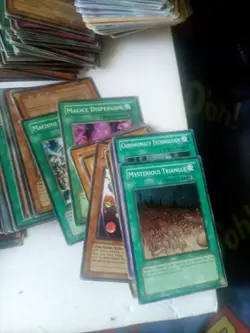 Yu-Gi-Oh 999+ cards with Tin Bundle Job Lot Mixed Condition En and Jp Circa 1996 - Image 4
