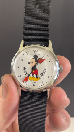 Vintage Disneyland Mickey Mouse Watch 17 Jewels Wristwatch ~ Rare ~ Runs! - Image 2