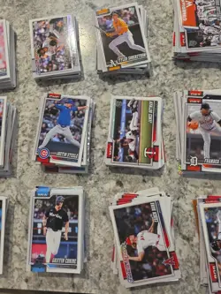 2026 Topps Series 2, Chrome & Finest 600+ Card Lot RCs Inserts Refractors - Image 4