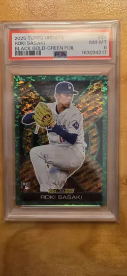 2025 Topps Update Roki Sasaki TOPPS BLACK GOLD Green Refractor /99 #BG-24 PSA 8 - Image 1