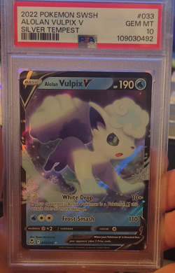 Pokemon Alolan Vulpix V 033/195 Silver Tempest Ultra Rare PSA 10 Holo - Image 1