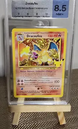 2021 Pokemon DRACAUFEU - FR Set Base Celebrations 4/102 - MTG GRADE 8.5 - Image 2
