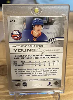 2025-26 Upper Deck Series 2 Young Guns Matthew Schaefer #451 Rookie RC - Image 2