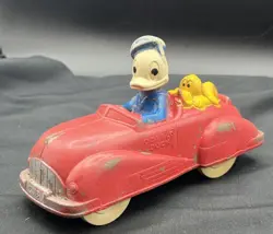1940’s Vintage Disney Sun Rubber Donald Duck & Yellow Pluto Red Car Original - Image 1