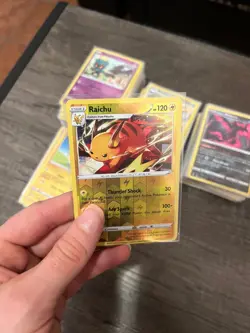 225+ REVERSE HOLO Pokemon TCG Bulk Card Lot - Sword & Shield - NM - No energy - Image 1