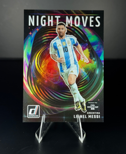 2025 Donruss - Lionel Messi Argentina #5 Road to World Cup Night Moves Case Hit - Image 1