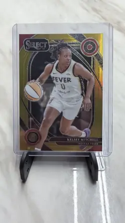 Kelsey Mitchell [Gold Prizm] #217 2025 Panini Select WNBA /10 - Image 2