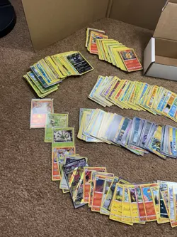 Pokemon Card Lot 300+ Cards Holo Reverse Holo V Cards Vintage Modern Pikachu - Image 2