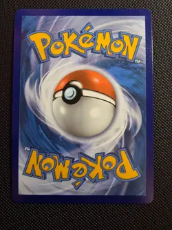 Surfing Pikachu V 008/025 Celebrations Holo Near mint - Image 2