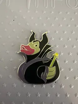 maleficent disney duck pin series 2 - Image 1