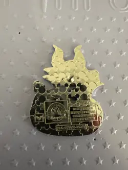 maleficent disney duck pin series 2 - Image 2