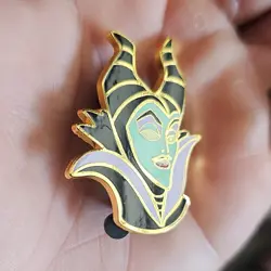 Disney Villains Maleficent Character Pin le1000 - Image 3