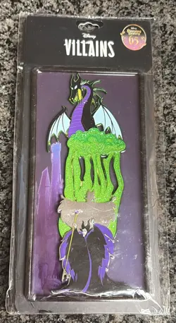 Disney MALEFICENT METAMORPHOSIS DRAGON LE 300 PIN Sleeping Beauty VILLIANS - Image 1