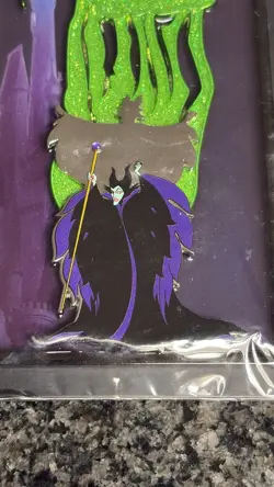 Disney MALEFICENT METAMORPHOSIS DRAGON LE 300 PIN Sleeping Beauty VILLIANS - Image 3