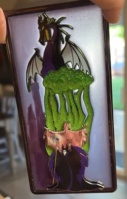 Disney MALEFICENT METAMORPHOSIS DRAGON LE 300 PIN Sleeping Beauty VILLIANS - Image 5