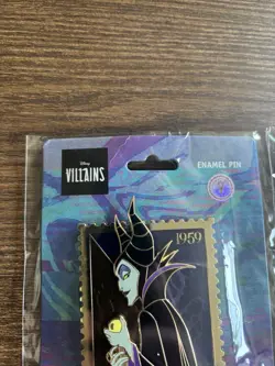Disney Royal Stamp Wave 3 - Maleficent, Ursula, and Moana - Jumbo Pins IN HAND - Image 3