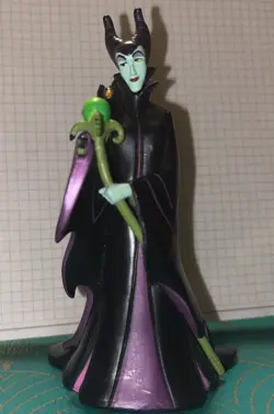 DISNEY STORE SLEEPING BEAUTY PLAYSET FIGURINES PRINCE PHILLIP & MALEFICIENT-LTD - Image 3