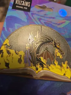 Sleeping Beauty Story Book Maleficent Drogon SE 300 Small Scratches See Pictures - Image 2