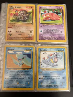117 Pokemon cards in First Movie Folder - Ungraded, Common Uncommon - see photos - Image 5