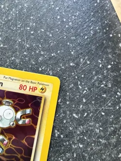 Pokemon TCG Fossil Magneton 11/62 Holo Rare Stage 1 80 HP English - Image 4