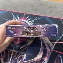 Yu-Gi-Oh! TCG Battles of Legend: Glorious Gallery Booster Box New & Sealed - Image 2