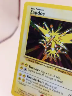 Zapdos Base Set 2 Holo Rare 20/102 Pokemon Card - WOTC 1999 SWIRL - Image 2