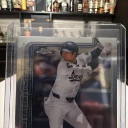 Topps Chrome 2025 Shohei Ohtani Los Angeles Dodgers #1 - Image 3