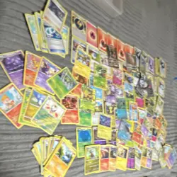 Pokemon TCG XY Mixed Card Lot Storage Box Charizard Pikachu Energy Trainer - Image 2