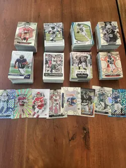 600+ Sports Card Lot Mixed Inserts, Parallels, Rookies, Base - Image 1