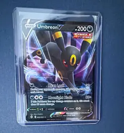 Umbreon V 094/203 Evolving Skies Holo Ultra Rare Single Strike Pokemon TCG - Image 1