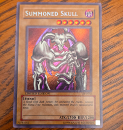 Yu-Gi-Oh! Summoned Skull 2002 Collectors Tin BPT-002 Secret Foil LE EN - Image 1