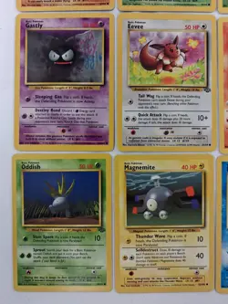 Vintage Pokemon Eevee Lot Of 12 WOTC Base Set Jungle Fossil Unlimited MP - Image 4
