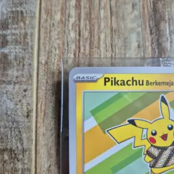Pokemon Card - Pikachu Berkemeja Batik 101/SV-P Indonesia Journey Promo - SEALED - Image 2