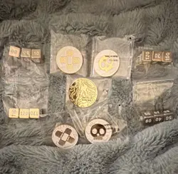 Pokemon Charizard UPC Metal Damage Counters & Poke Ball Coin Lot Gold/White - Image 1