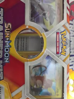 Pokemon Sun and Moon Trainer Kit Lycanroc and Alolan Raichu - Image 2
