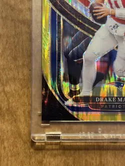 2024 Panini Select - Premier Level Drake Maye #113 Red & Yellow Shock Prizm (RC) - Image 5