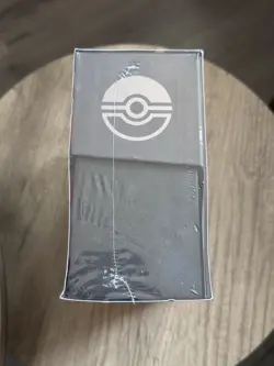 Pokemon Trading Card Game (TCG): Mega Evolution Pitch Black Elite Trainer Box - Image 3