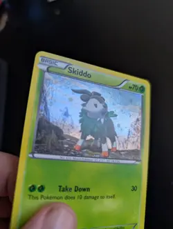 Near Mint - Skiddo XY11 - Black Star Promo - Pokemon Card - Image 2